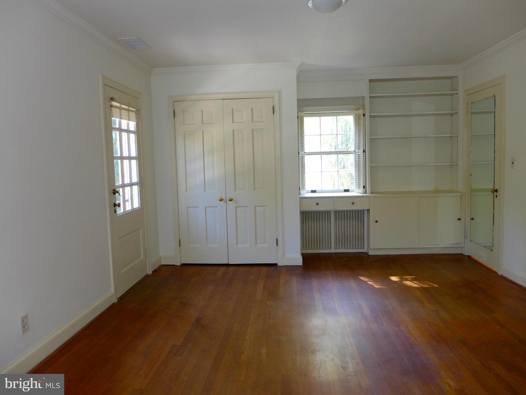 5308 Carvel Road Bethesda, MD 20816 - Photo 11 of 25 Bedroom (Master)