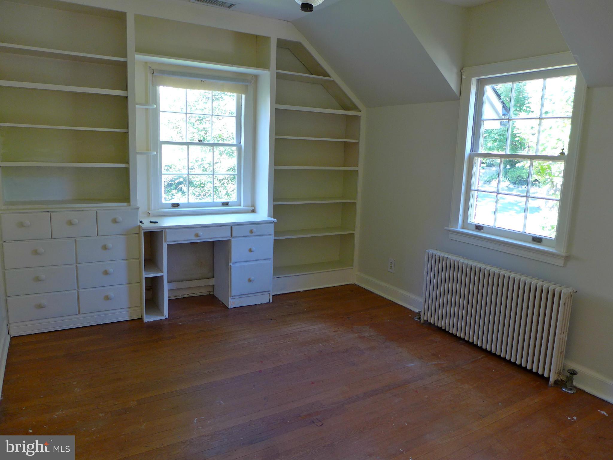5308 Carvel Road Bethesda, MD 20816 - Photo 14 of 25 Bedroom
