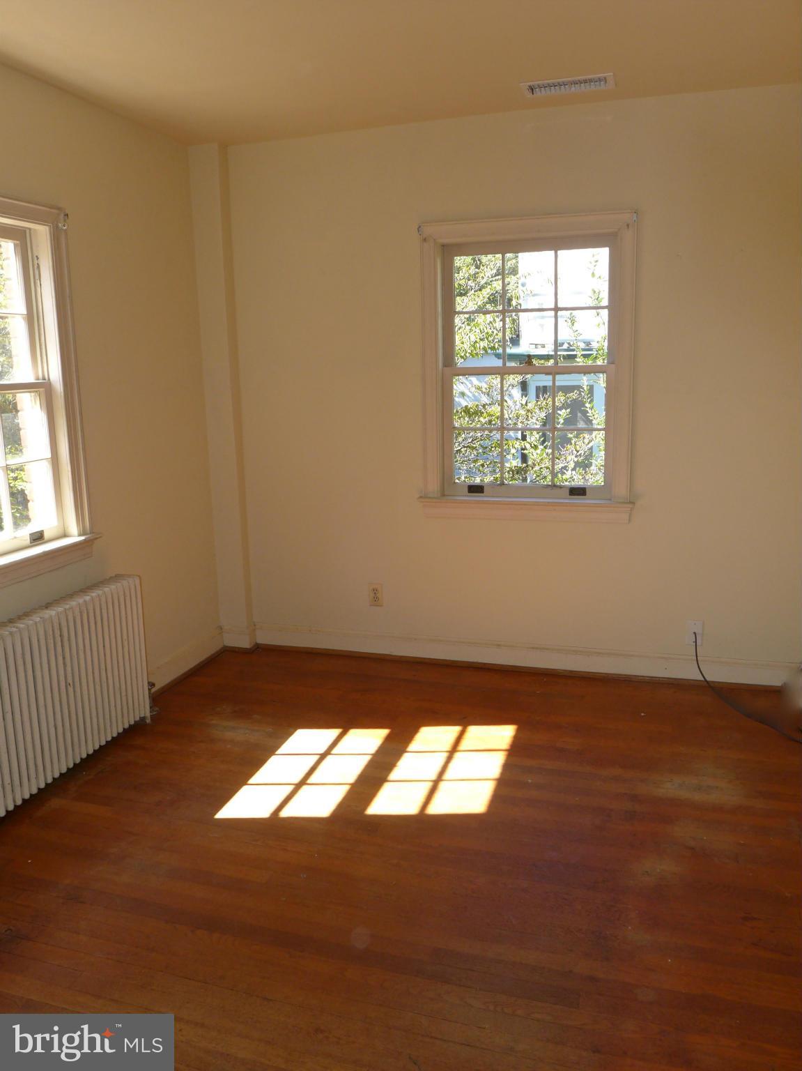 5308 Carvel Road Bethesda, MD 20816 - Photo 15 of 25 Bedroom