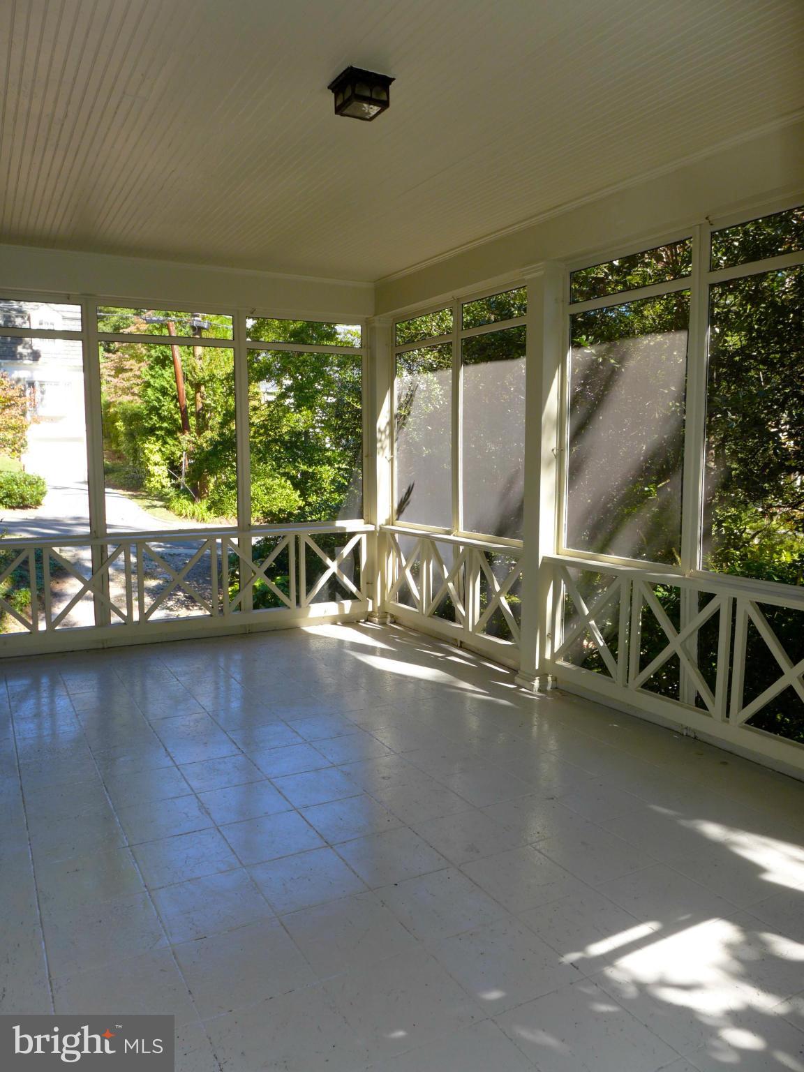 5308 Carvel Road Bethesda, MD 20816 - Photo 5 of 25 Sun Porch