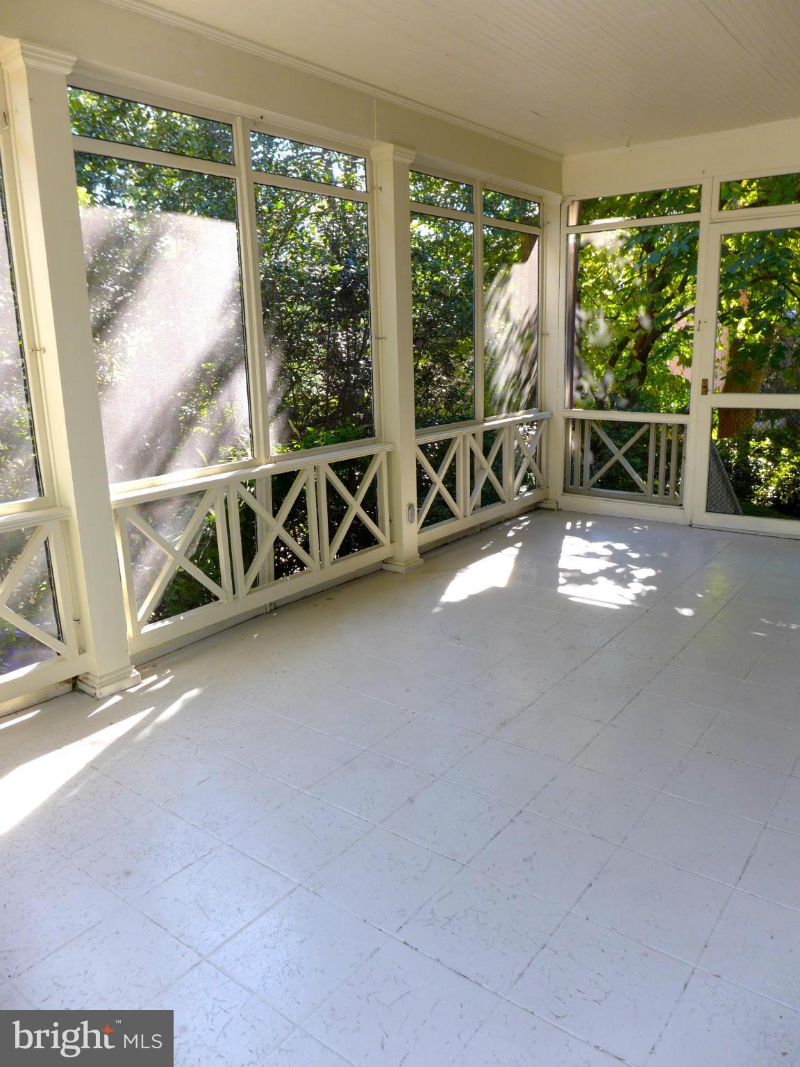 5308 Carvel Road Bethesda, MD 20816 - Photo 6 of 25 Sun Porch