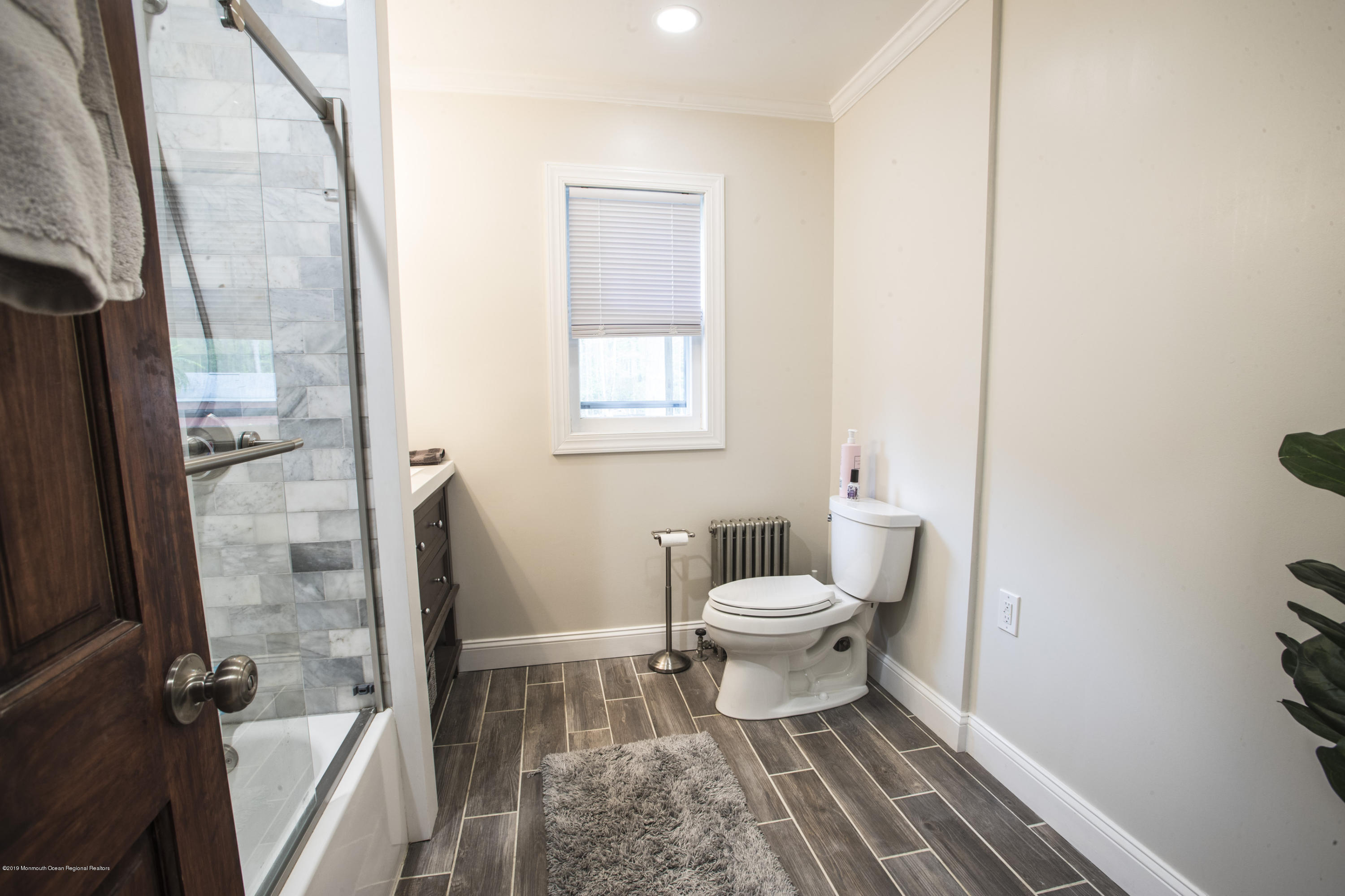 204 Leesville Road Jackson, NJ 08527 - Photo 12 of 49 a bathroom with a toilet and a shower