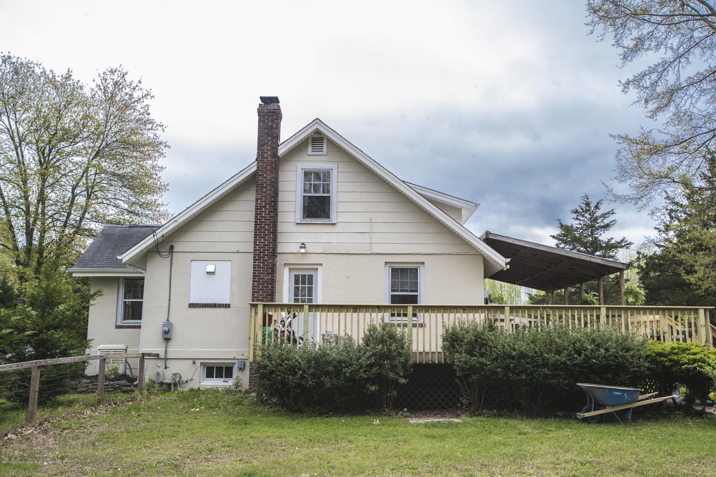 204 Leesville Road Jackson, NJ 08527 - Photo 35 of 49 a view of a house with backyard and garden