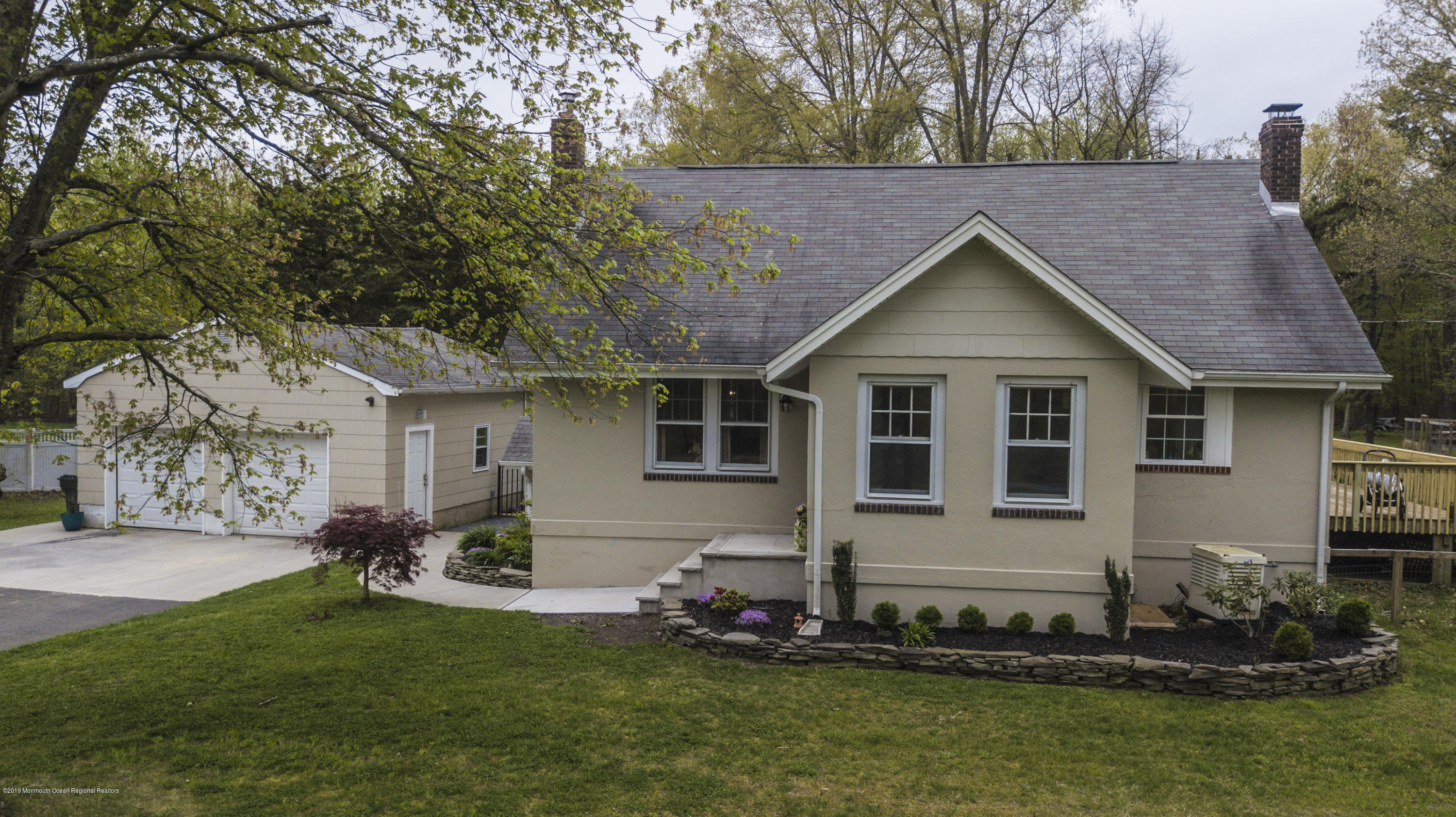 204 Leesville Road Jackson, NJ 08527 - Photo 39 of 49 a front view of house with yard and green space