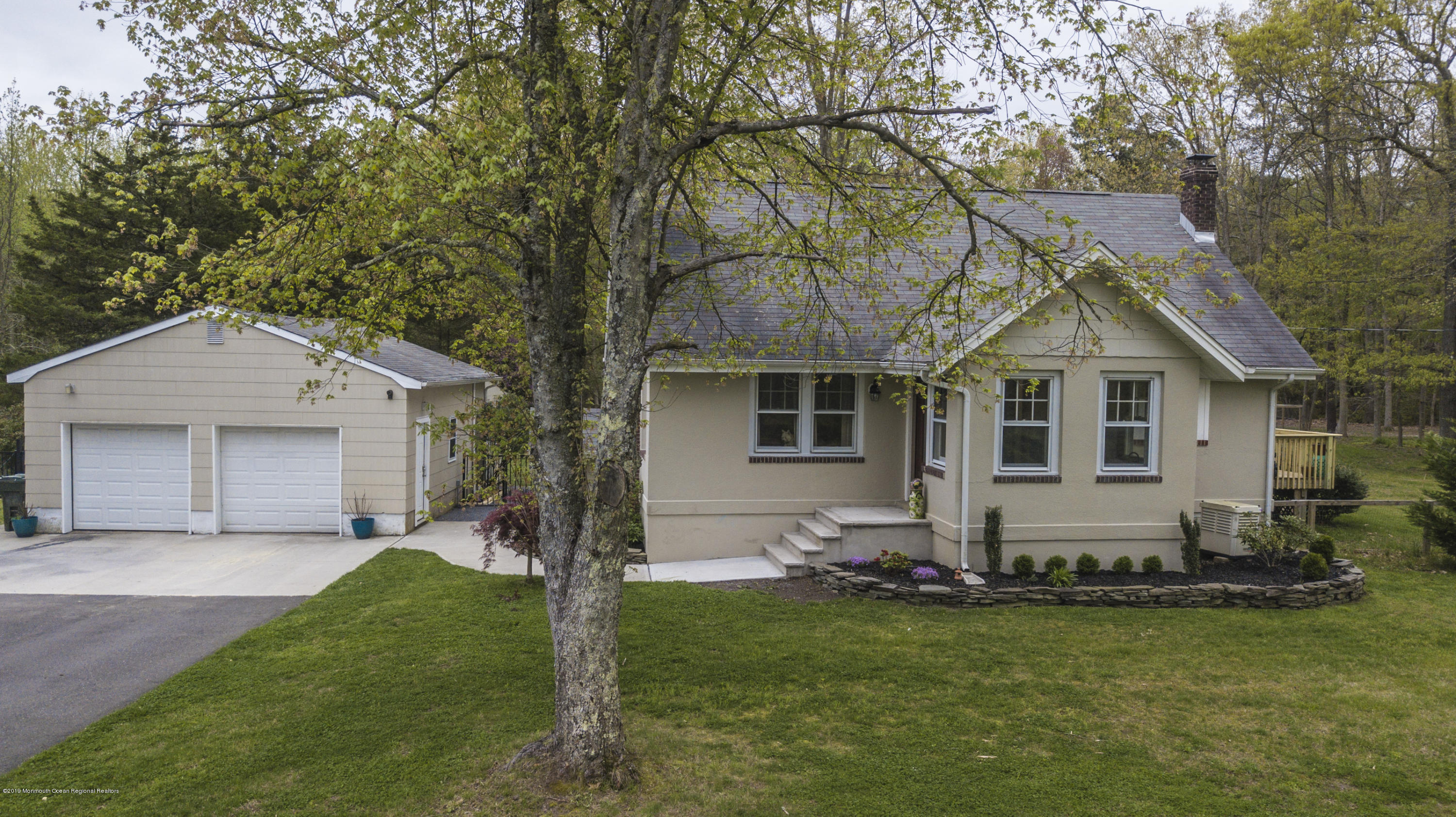 204 Leesville Road Jackson, NJ 08527 - Photo 49 of 49 a front view of house with yard and green space