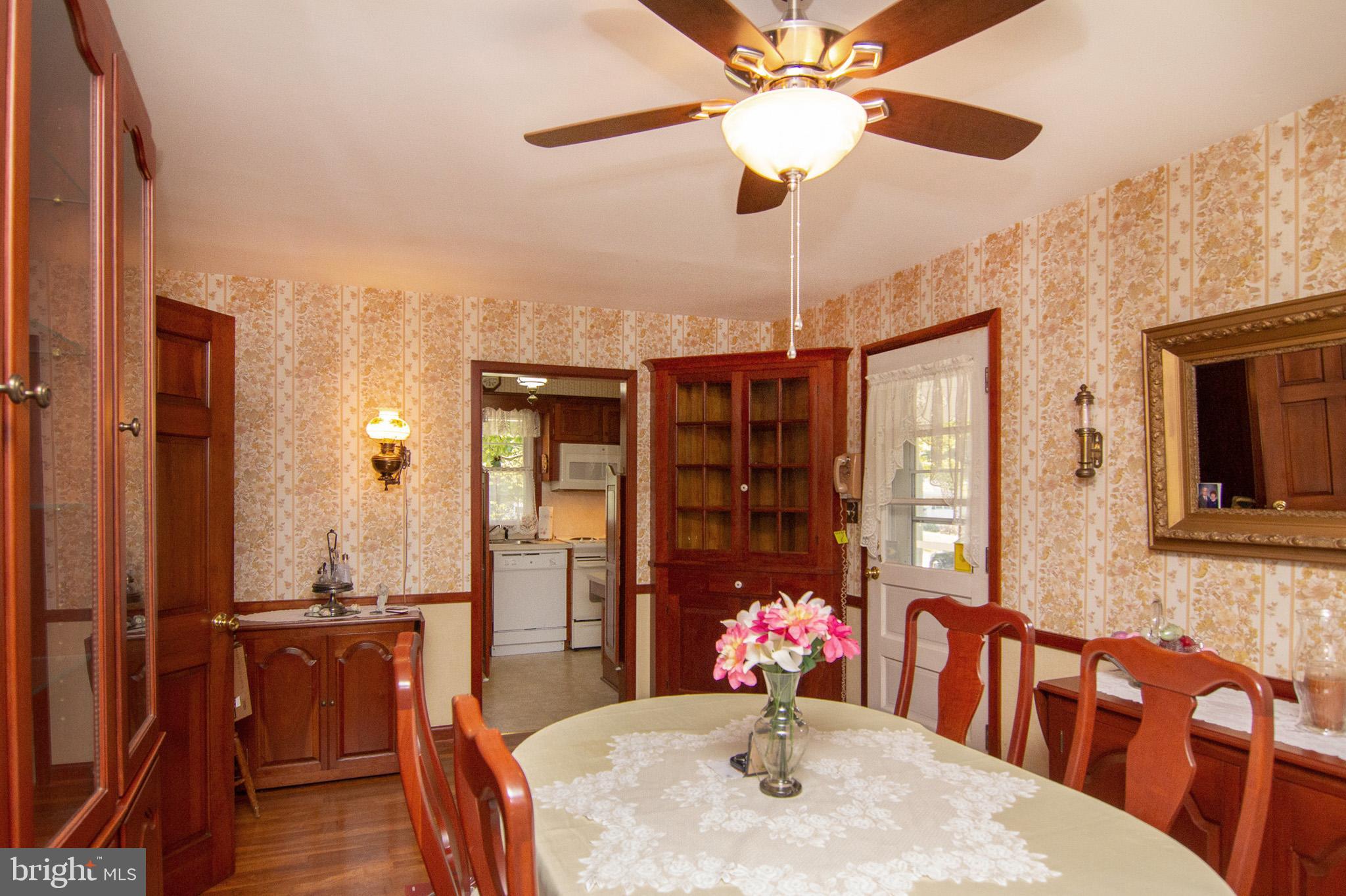 1004 Cherrytown Road Westminster, MD 21158 - Photo 9 of 33 Dining room