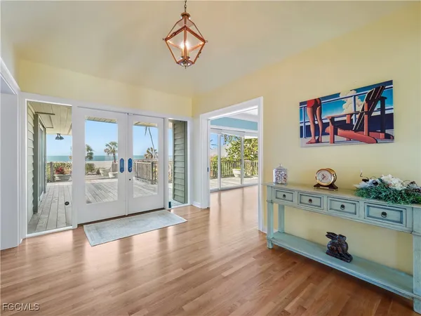 $12,500,000 | 16530 Captiva Drive, Captiva, FL 33924