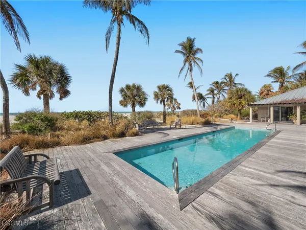 $12,500,000 | 16530 Captiva Drive, Captiva, FL 33924