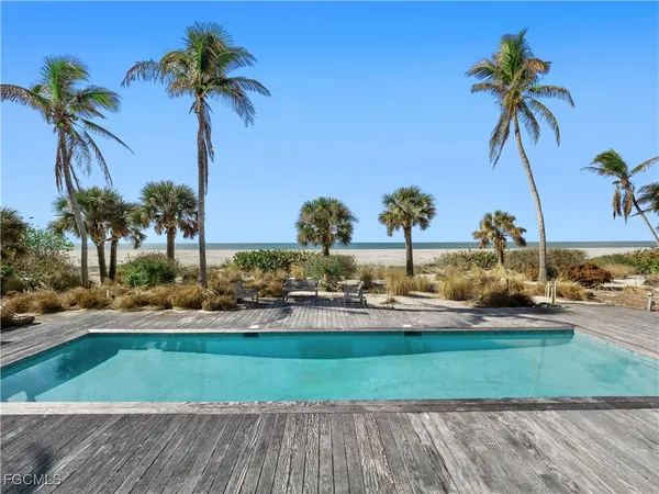 $12,500,000 | 16530 Captiva Drive, Captiva, FL 33924