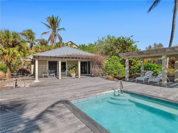 $12,500,000 | 16530 Captiva Drive, Captiva, FL 33924