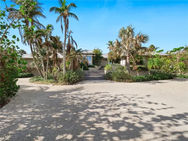 $12,500,000 | 16530 Captiva Drive, Captiva, FL 33924