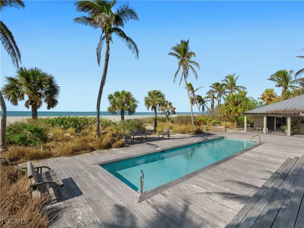 $12,500,000 | 16530 Captiva Drive, Captiva, FL 33924
