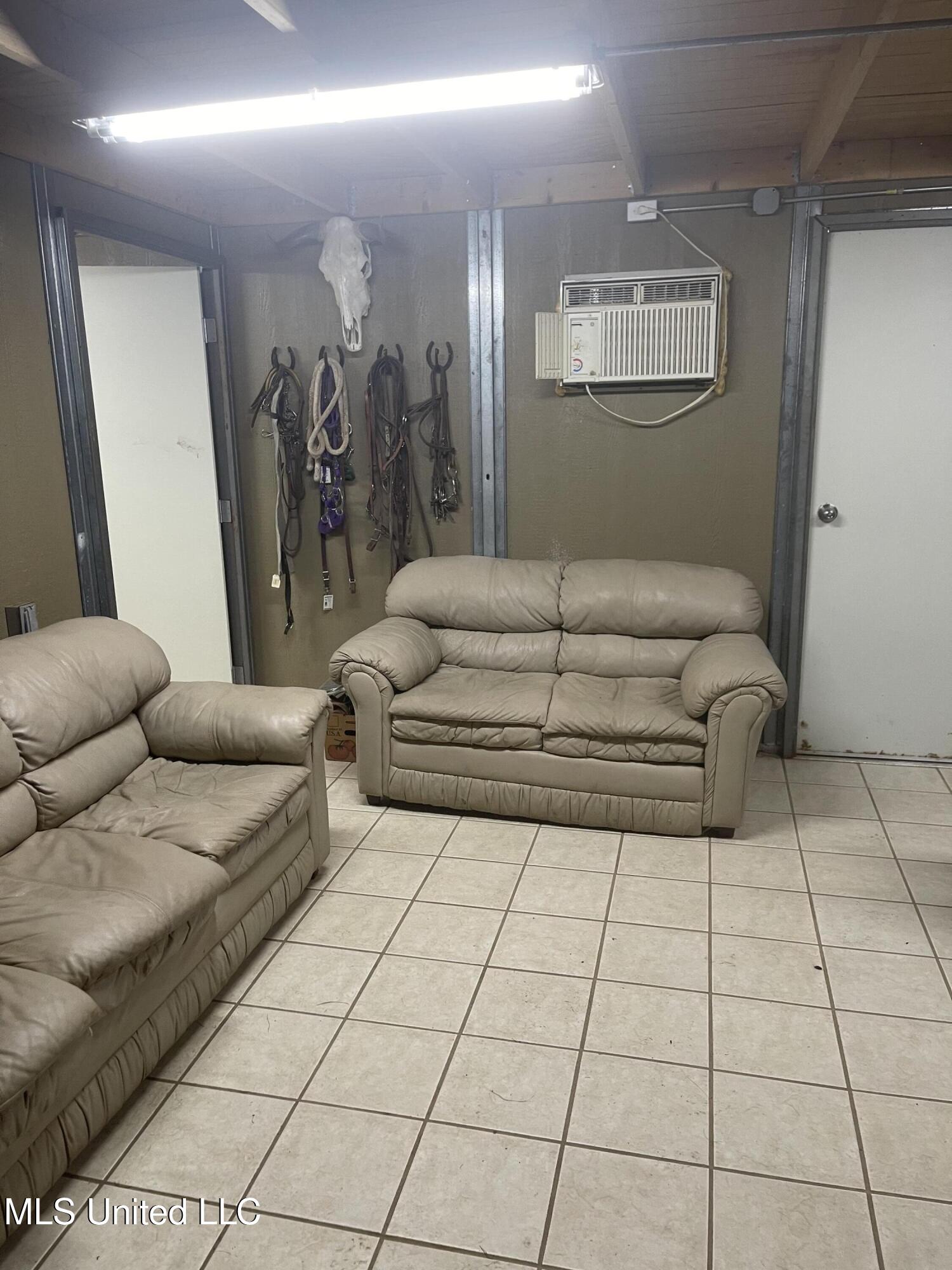 Taylor Way Brandon, MS 39047 - Photo 6 of 18 IMG_6604