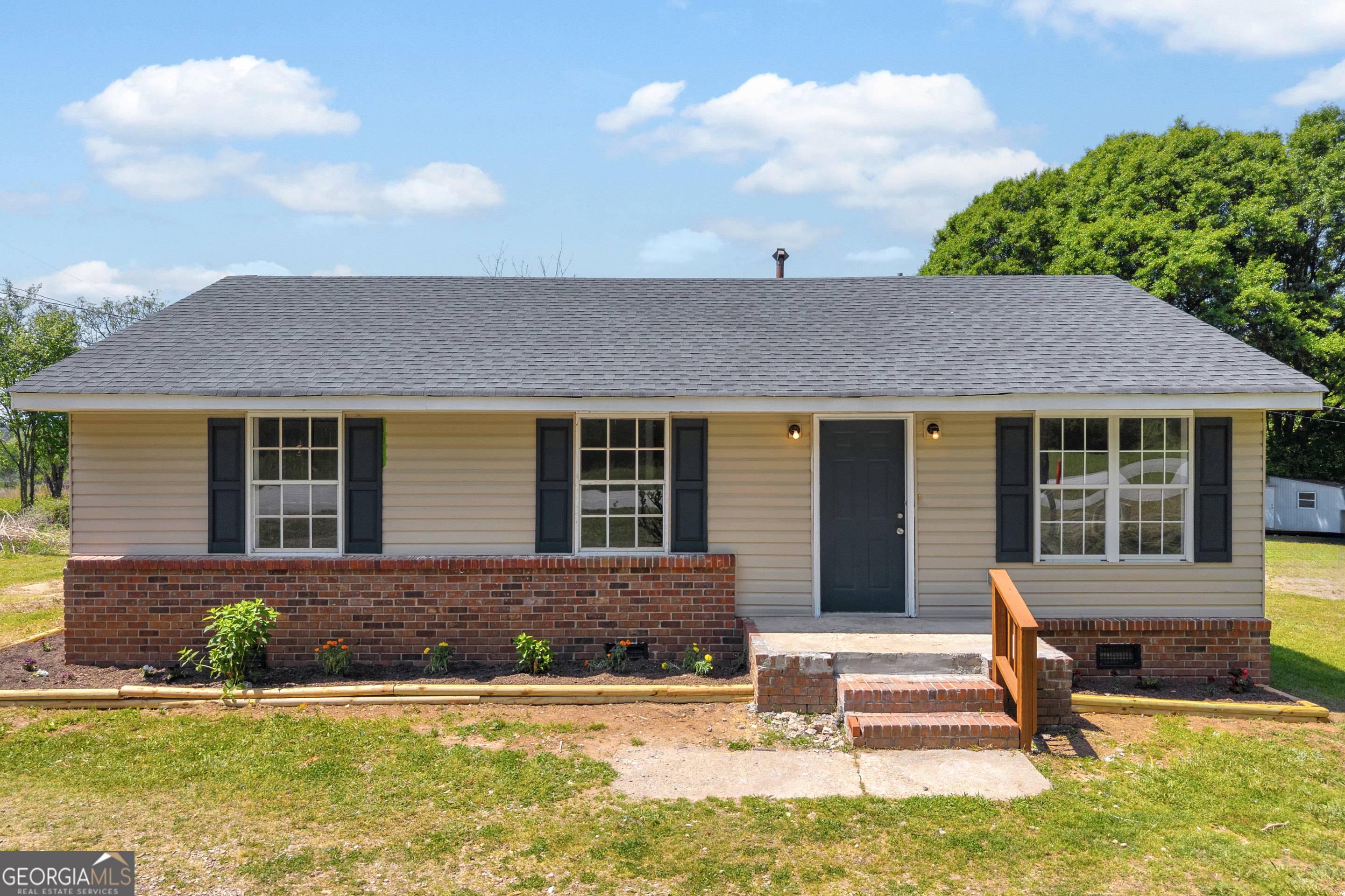 3871 Highway 17 Canon, GA 30520 - Photo 1 of 43