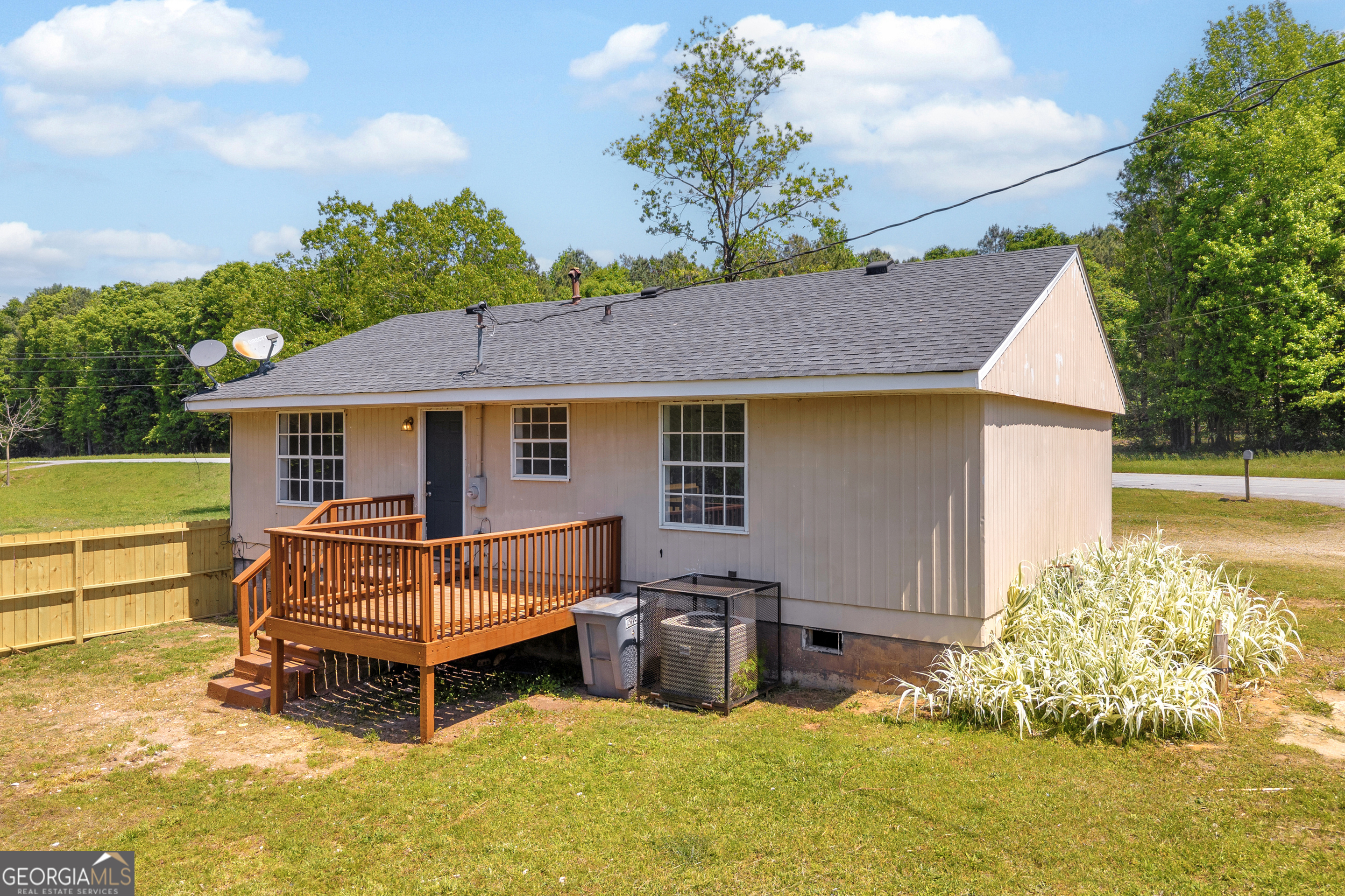 3871 Highway 17 Canon, GA 30520 - Photo 35 of 43