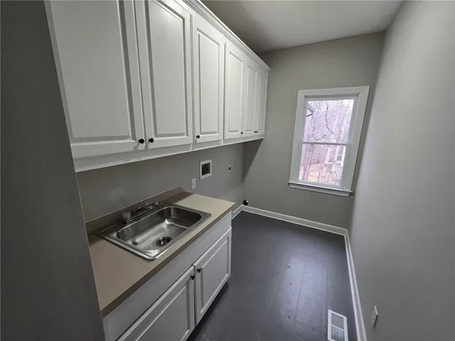 $1,100,000 | 7910 Tintern Trace, Duluth, GA 30097