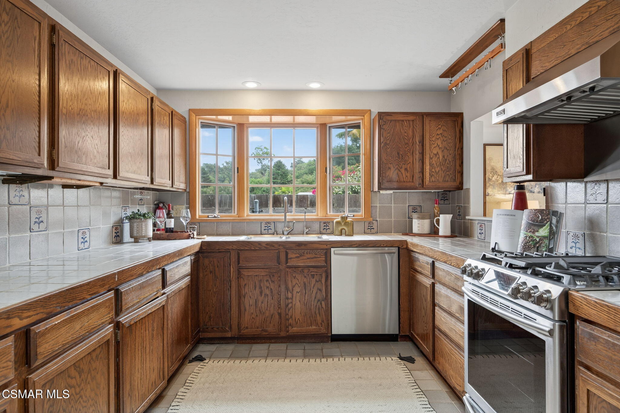 1321 Manitou Road Santa Barbara, CA 93101 - Photo 11 of 25 19-web-or-mls-UpmarketMedia_1321 Mani-76