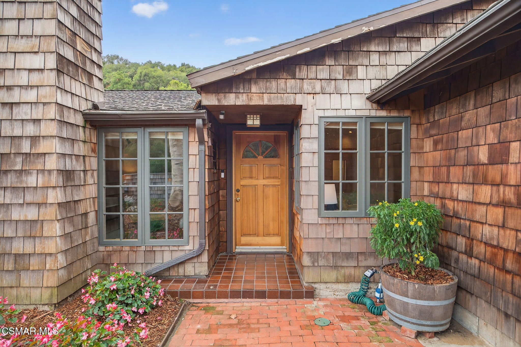 1321 Manitou Road Santa Barbara, CA 93101 - Photo 3 of 25 7-web-or-mls-005_UpmarketMedia_1321 Mani