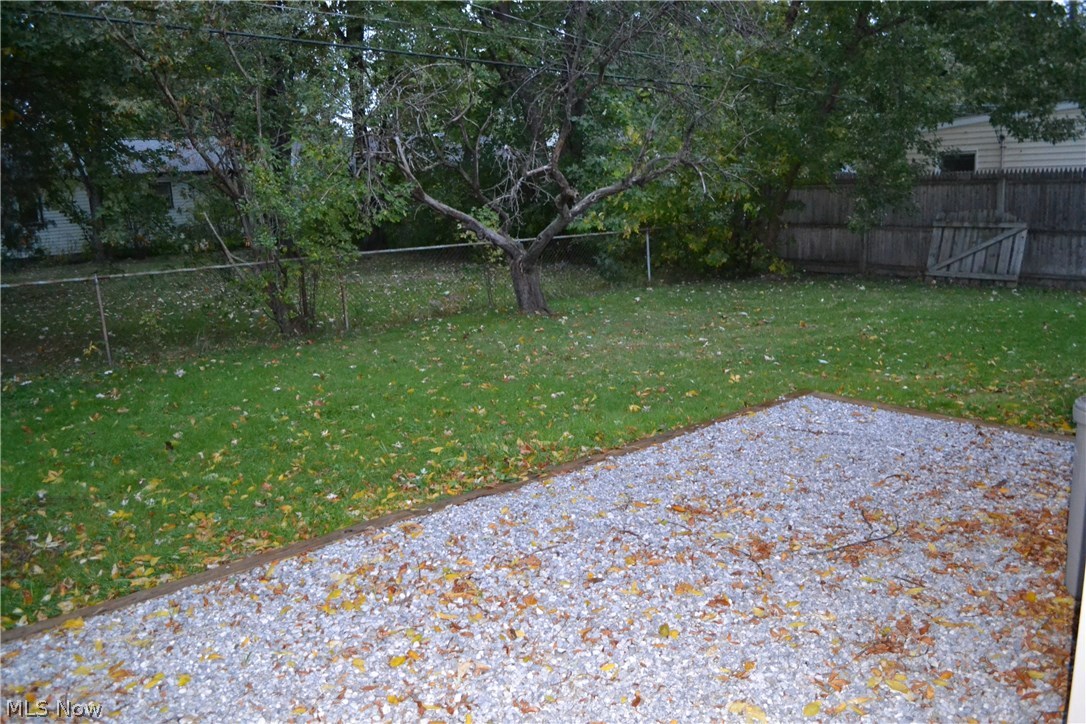 958 Quentin Road Eastlake, OH 44095 - Photo 17 of 18 Gallery Image 17