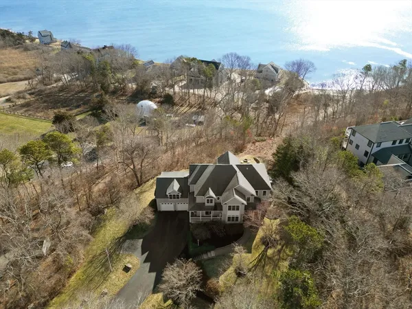 $1,925,000 | 318 Center Hill Road, Plymouth, MA 02360