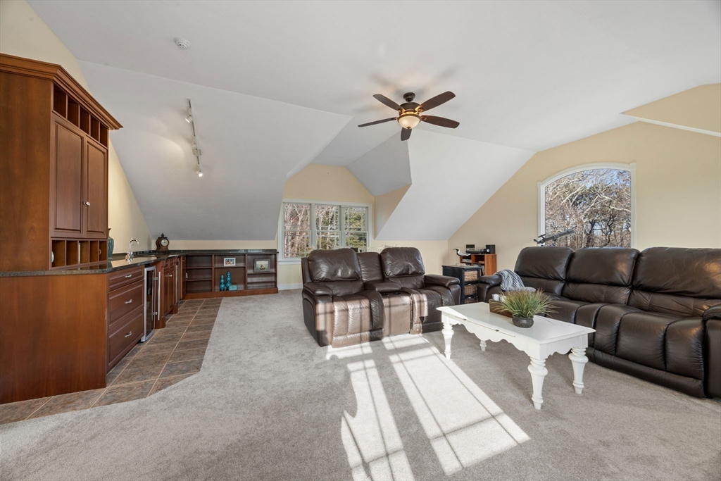 318 Center Hill Road Plymouth, MA 02360 - Photo 27 of 42