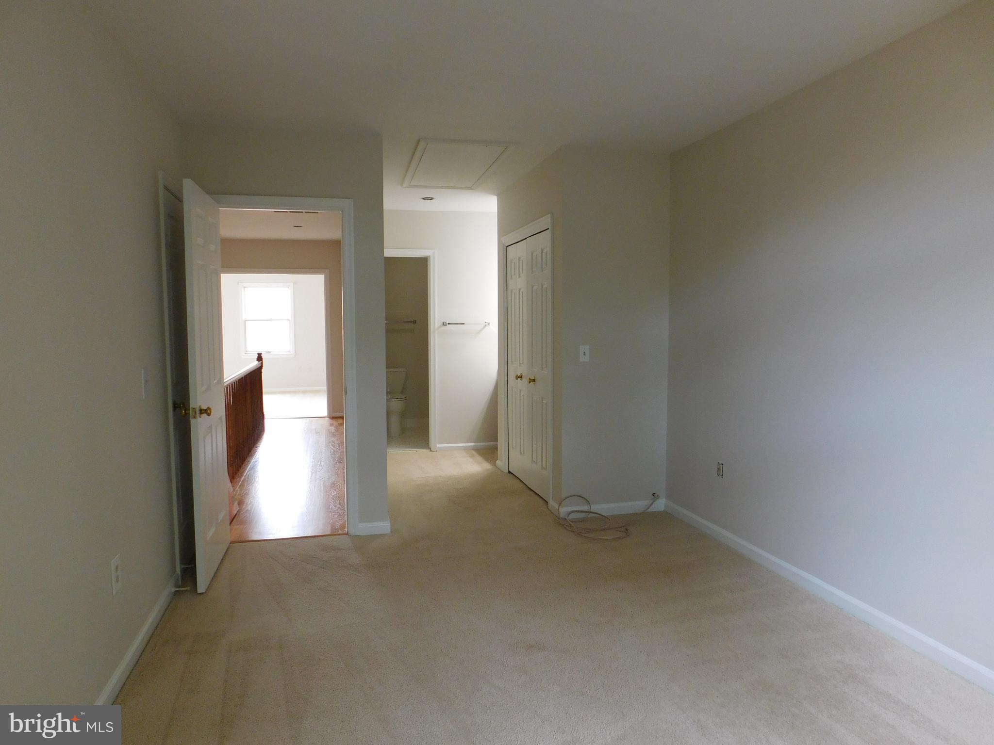 6609 Anthony Crest Square McLean, VA 22101 - Photo 22 of 31 View of hallway from bedroom 2