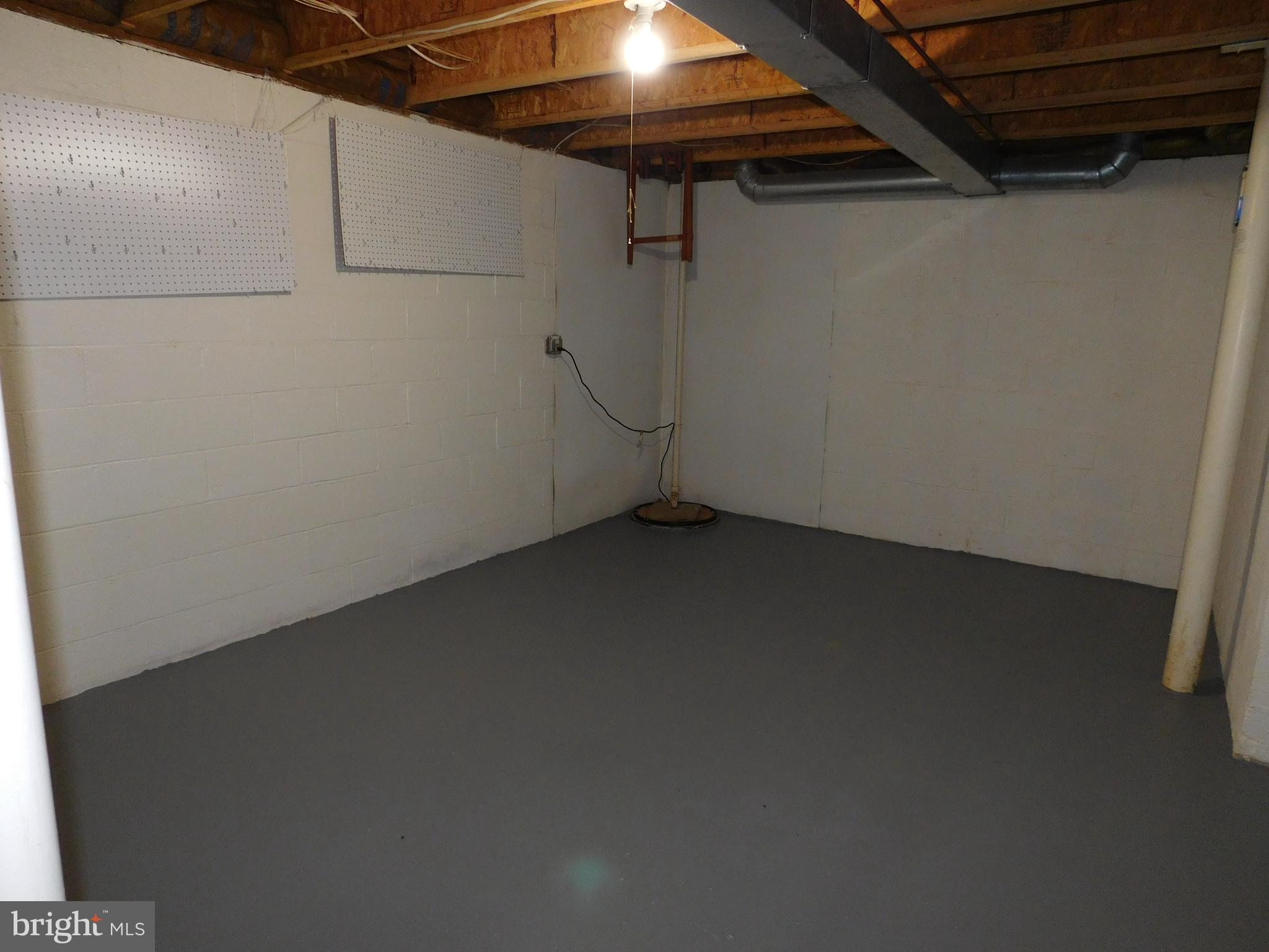 6609 Anthony Crest Square McLean, VA 22101 - Photo 29 of 31 Large store room in lower level