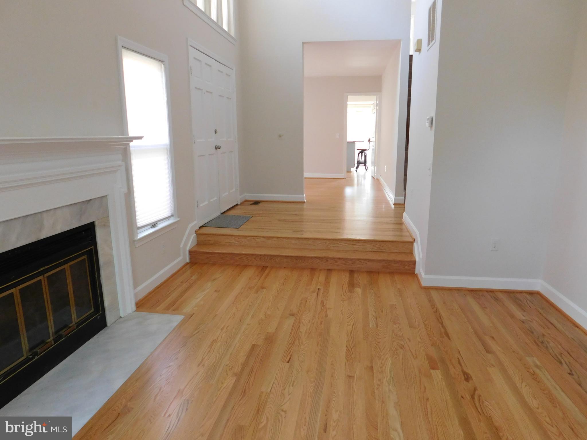 6609 Anthony Crest Square McLean, VA 22101 - Photo 4 of 31 View of main floor from living room