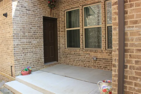 $3,500 | 6831 Verandah Way, Irving, TX 75039