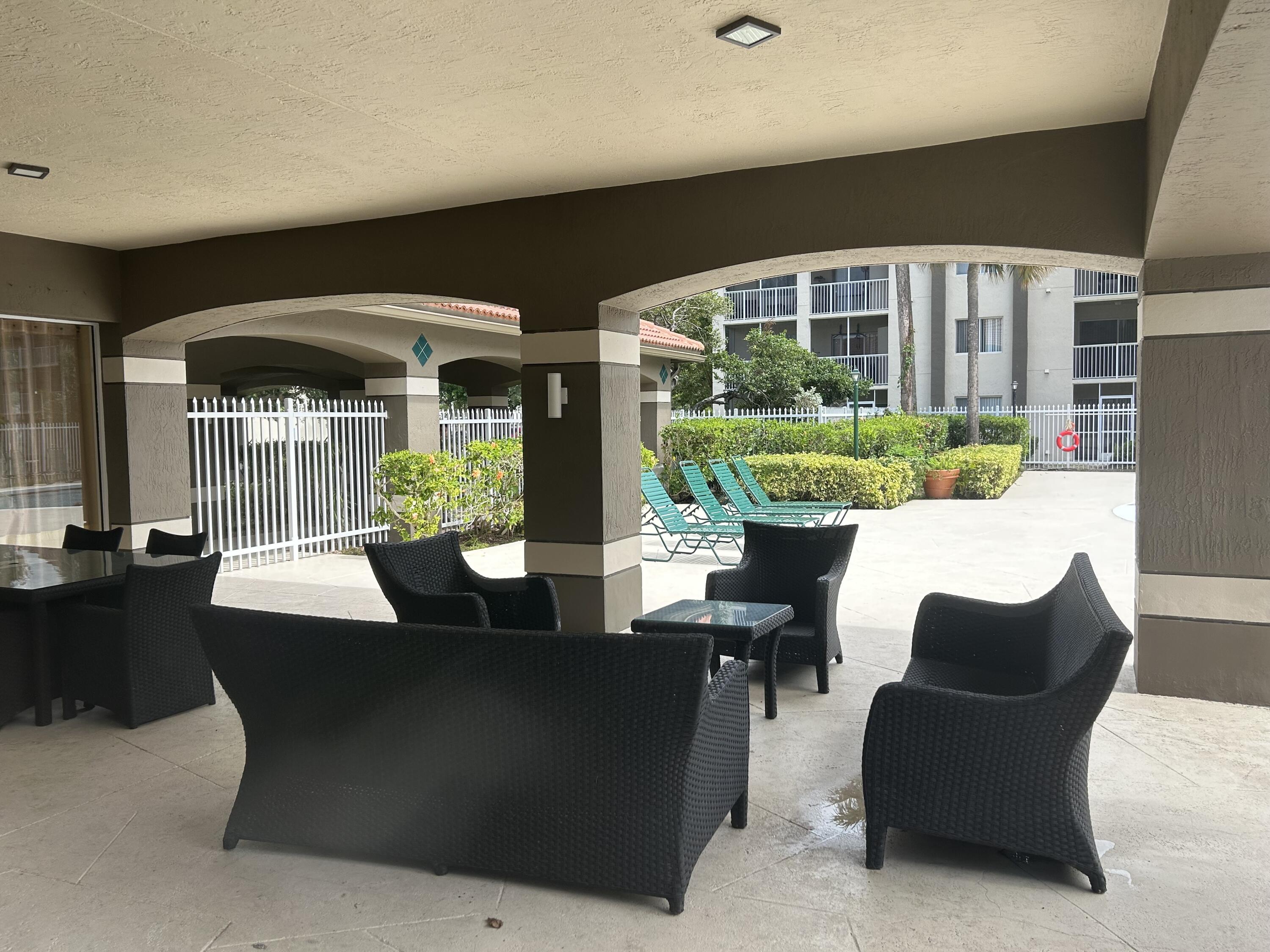 410 South Park Road, Unit 1204 Hollywood, FL 33021 - Photo 32 of 32 IMG_0024