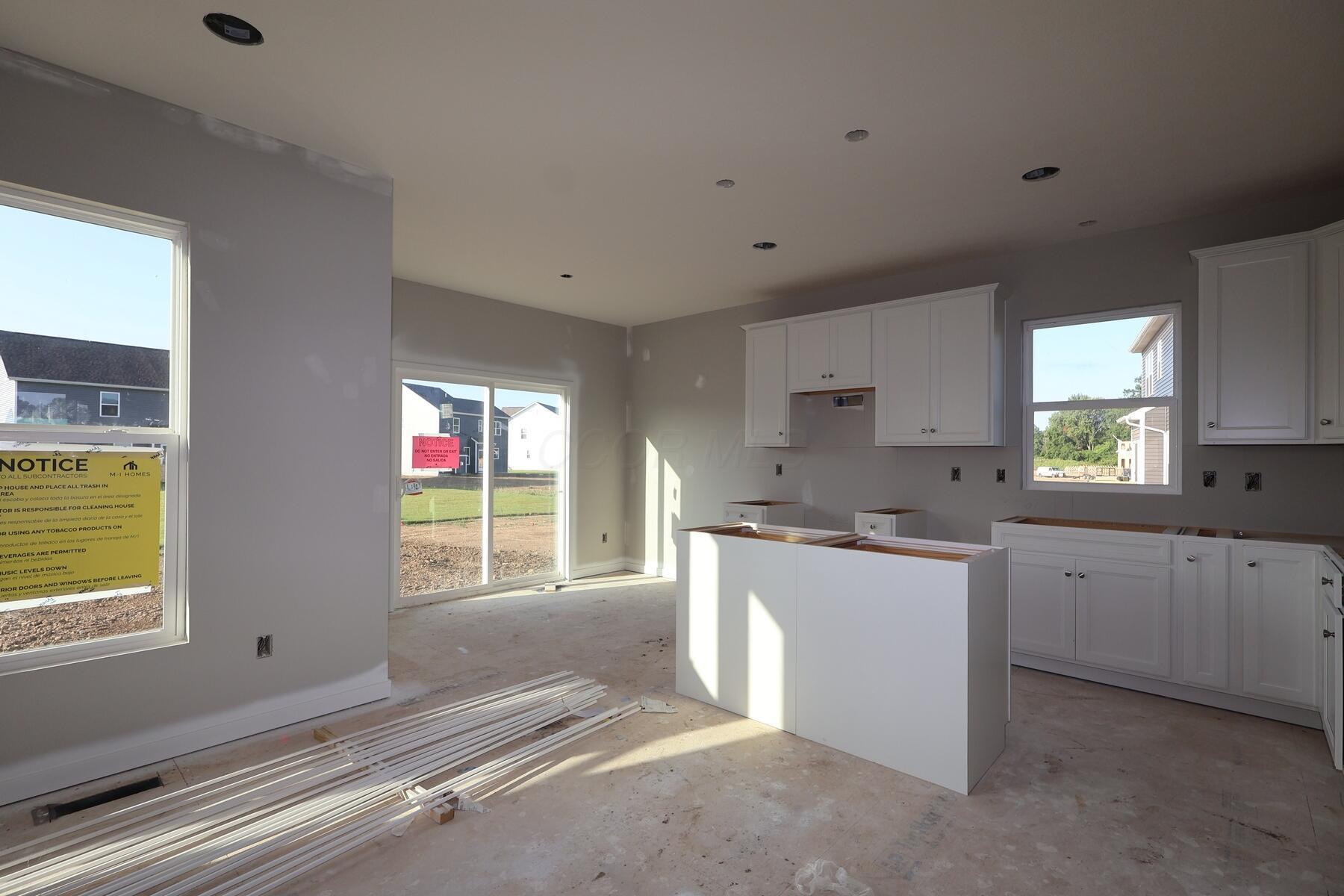 1593 Kenneth Drive Delaware, OH 43015 - Photo 3 of 15 Kitchen