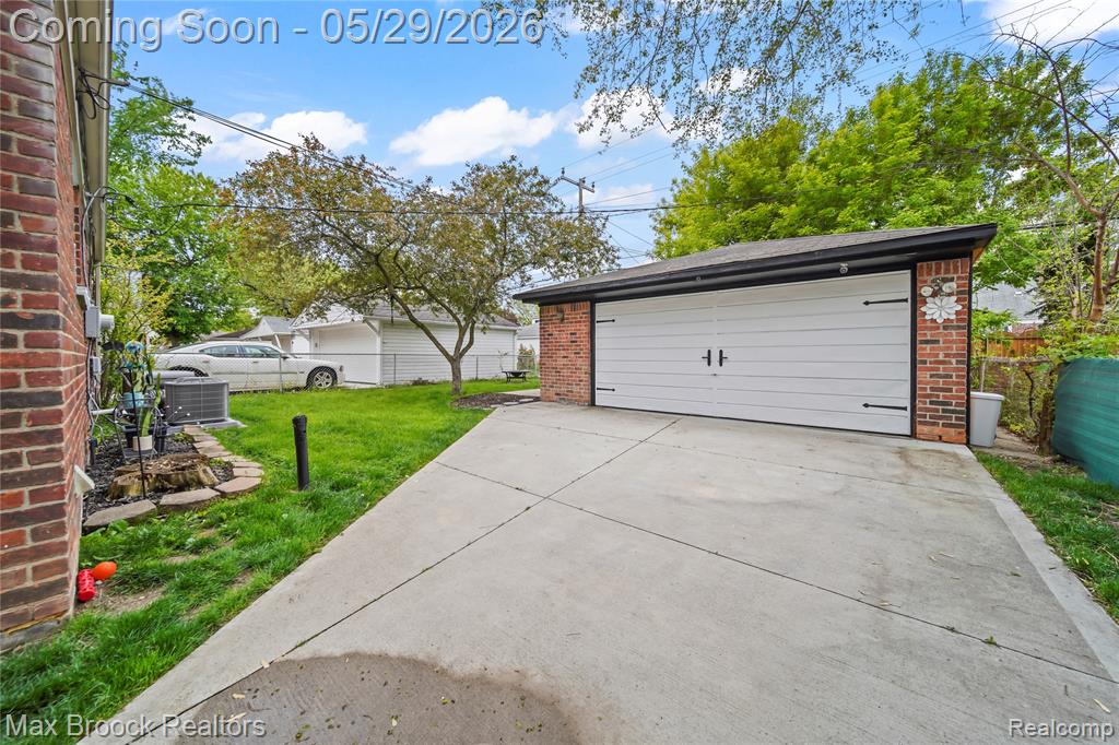9301 Dixie Redford, MI 48239 - Photo 26 of 36