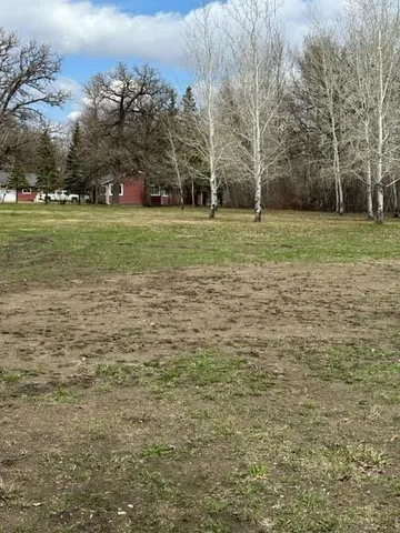 $37,900 | 401 Robson Court, Thief River Falls, MN 56701