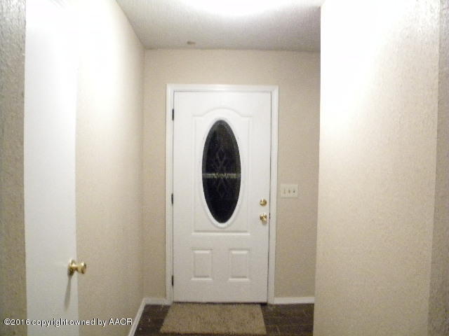 5115 Shield Drive Amarillo, TX 79110 - Photo 3 of 12 Entry way