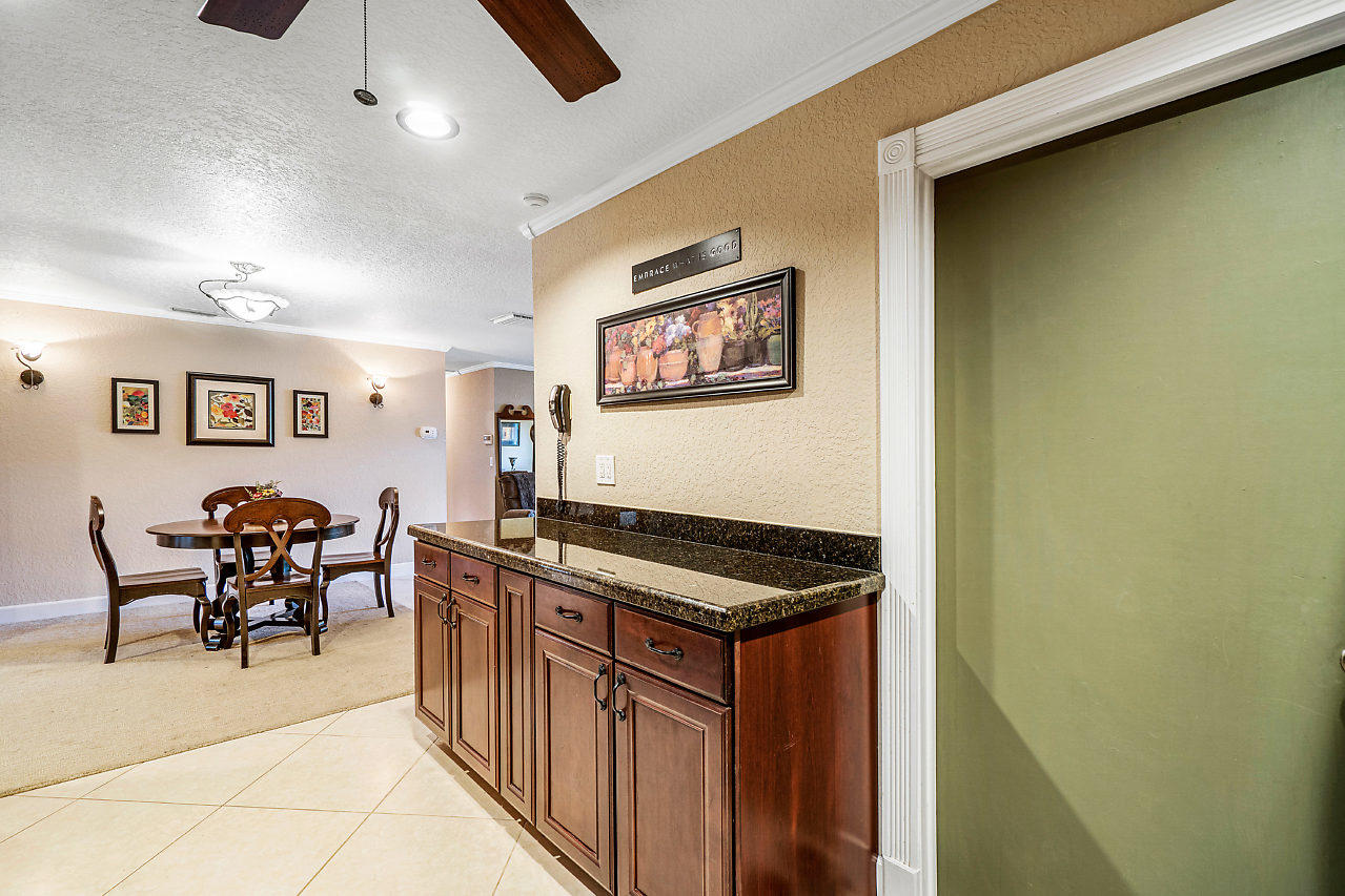 9761 Alaska Circle Boca Raton, FL 33434 - Photo 12 of 28 012-9761AlaskaCir-BocaRaton-FL-small