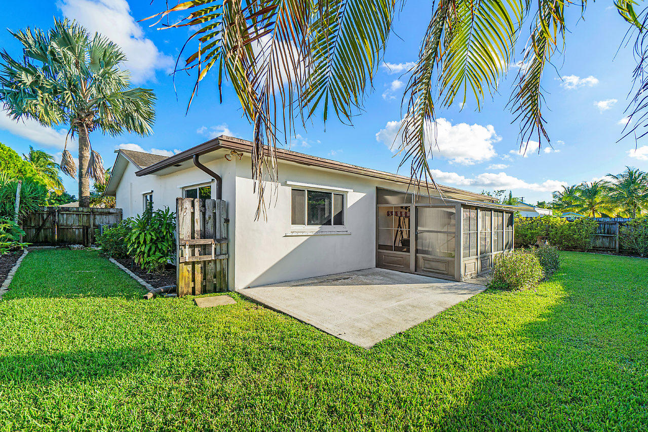 9761 Alaska Circle Boca Raton, FL 33434 - Photo 26 of 28 027-9761AlaskaCir-BocaRaton-FL-small