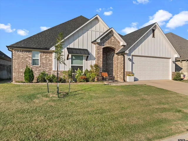 $425,000 | 2834 Guinn Farms Road, Tyler, TX 75707