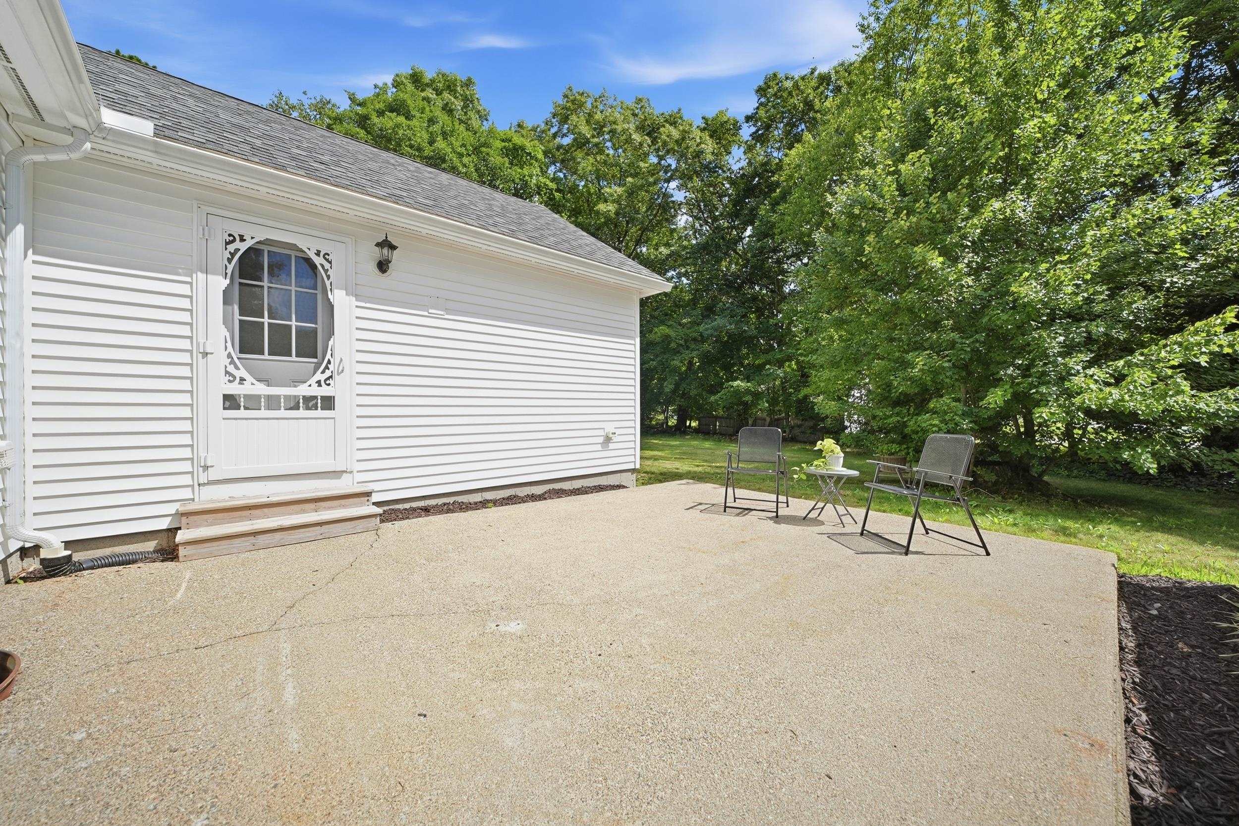 451 Boston Post Road Amherst, NH 03031 - Photo 29 of 35 Gallery Image 29