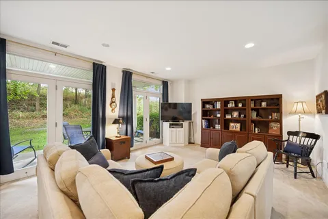 $849,000 | 1879 Admiral Court, Glenview, IL 60026