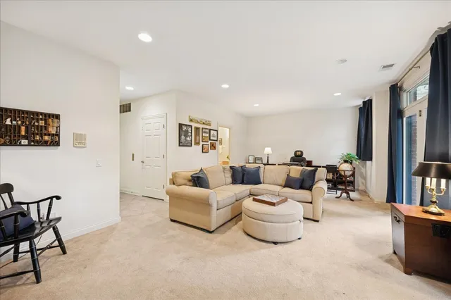 $849,000 | 1879 Admiral Court, Glenview, IL 60026