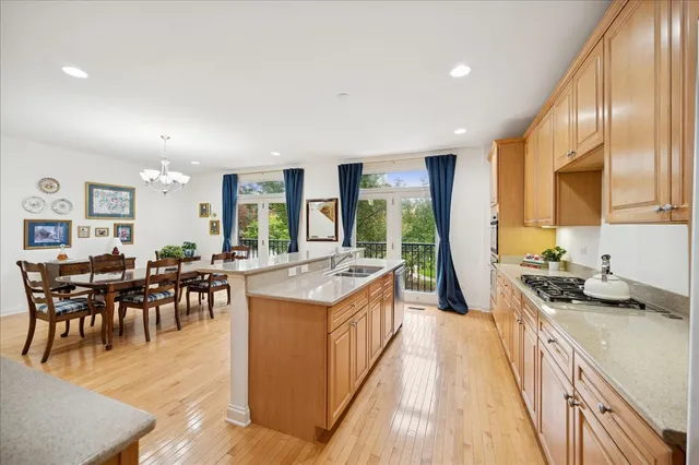 $849,000 | 1879 Admiral Court, Glenview, IL 60026