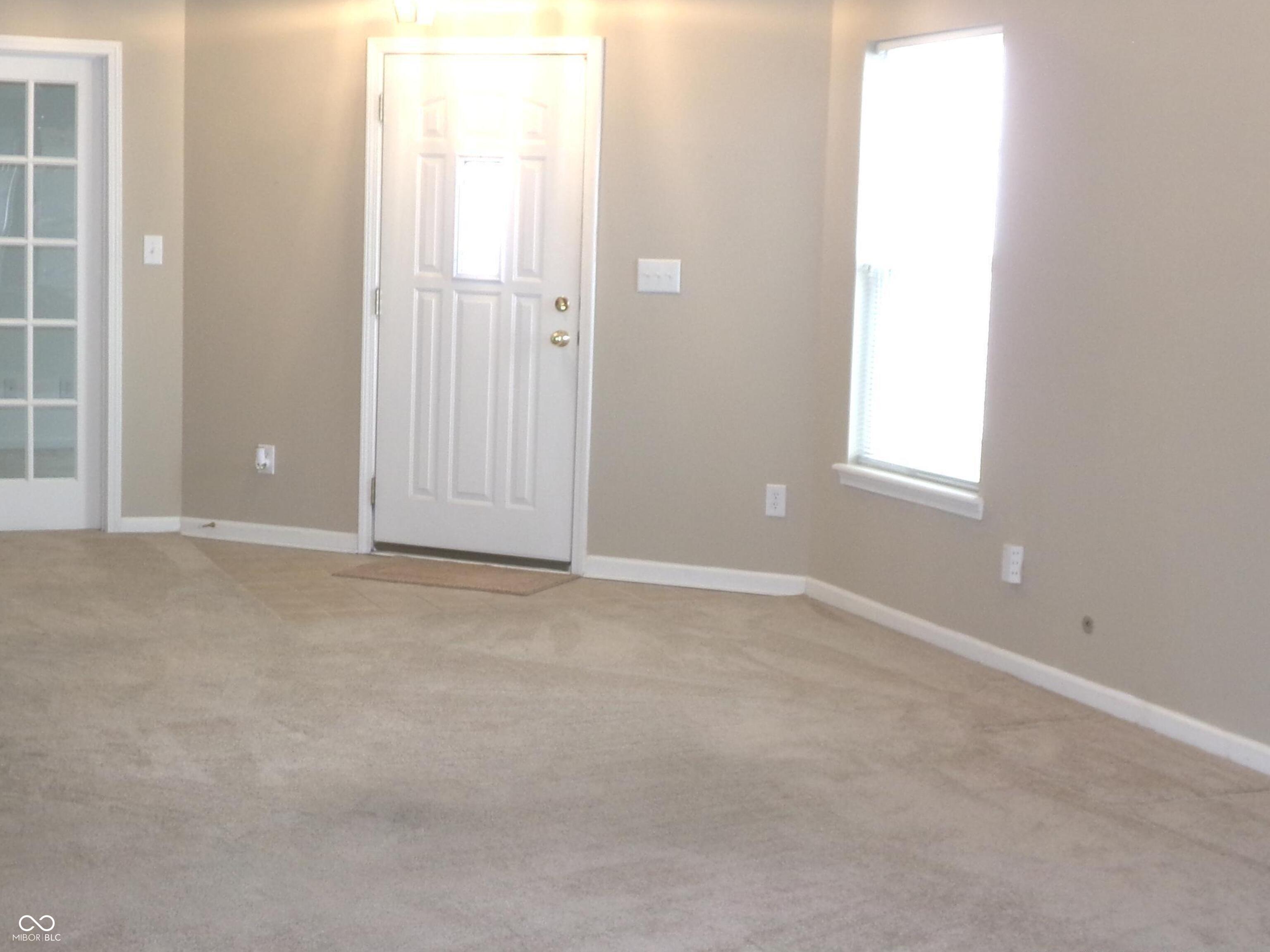 7451 Oak Knoll Drive Indianapolis, IN 46217 - Photo 12 of 50 Gallery Image 12