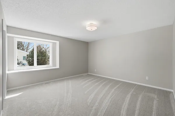 $1,225,000 | 3868 Green Heights Trail Southwest, Prior Lake, MN 55372