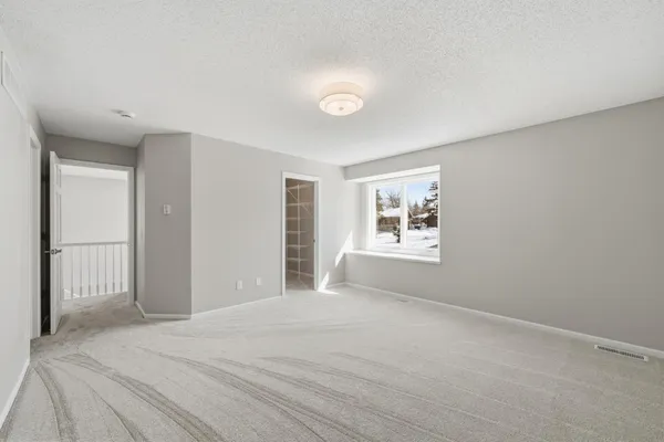 $1,225,000 | 3868 Green Heights Trail Southwest, Prior Lake, MN 55372