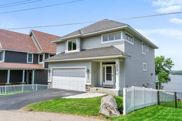 $1,225,000 | 3868 Green Heights Trail Southwest, Prior Lake, MN 55372