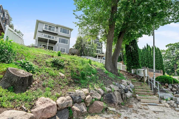 $1,225,000 | 3868 Green Heights Trail Southwest, Prior Lake, MN 55372