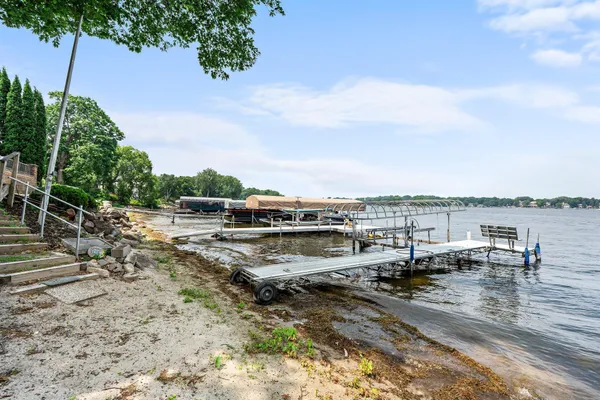 $1,225,000 | 3868 Green Heights Trail Southwest, Prior Lake, MN 55372