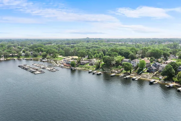 $1,225,000 | 3868 Green Heights Trail Southwest, Prior Lake, MN 55372
