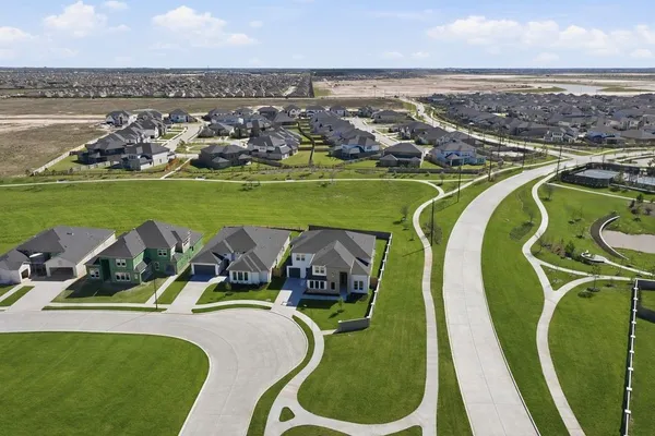 $977,149 | 21523 Drummond Cove Drive, Cypress, TX 77433