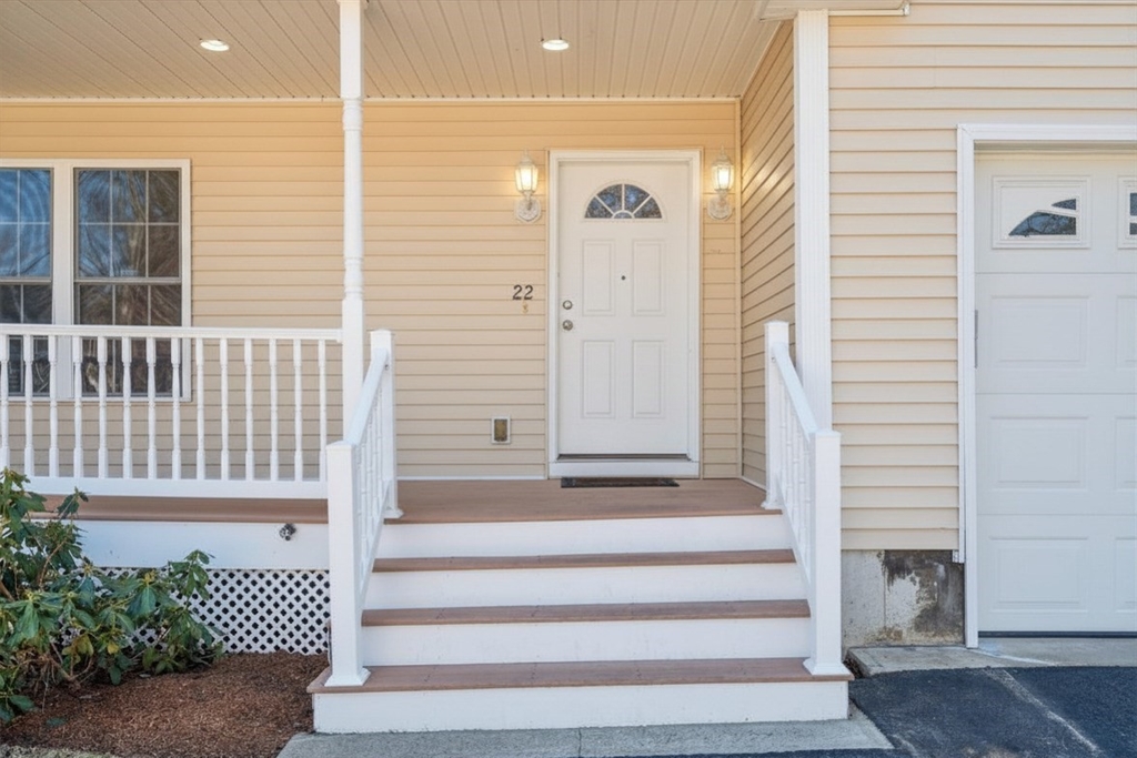 22 Westview Road, Unit 22 Natick, MA 01760 - Photo 3 of 30